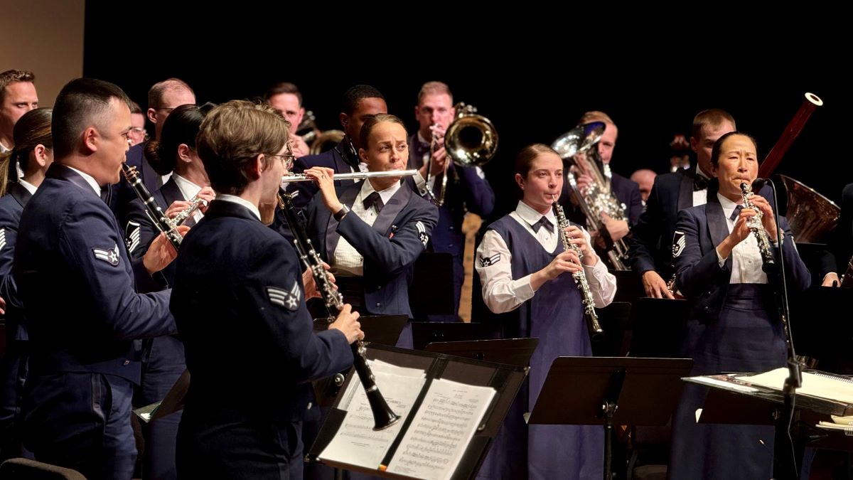 Air Force Band to Bring Holiday Cheer to Sanford